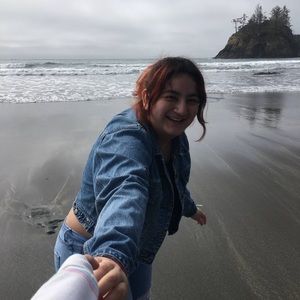 Meet your Posher, Julia